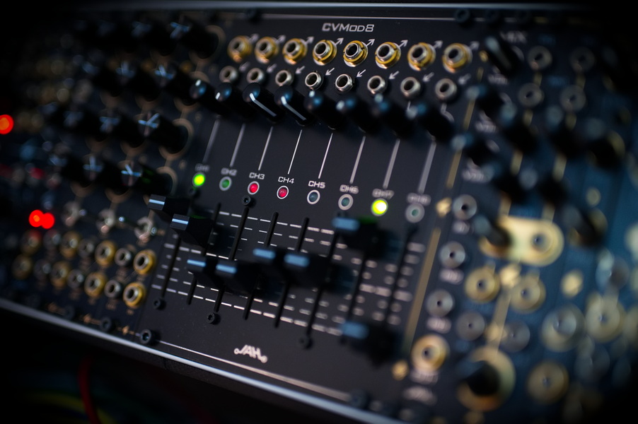 Avalon Harmonics CVMod8 in rack